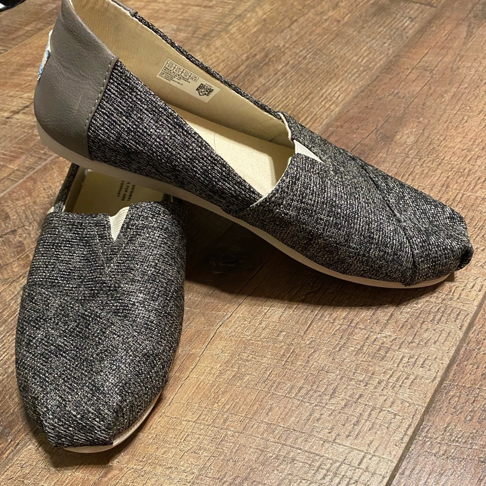 Womens Toms